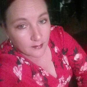 Meet your Posher, Christy bass